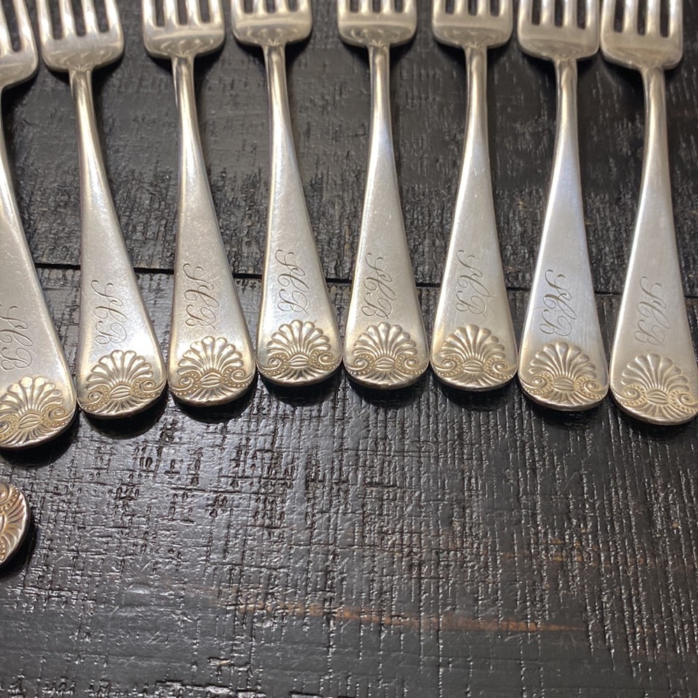 Antique 1889 Patent Towle Shell 2 Set Of 9 Monogrammed Dinner Forks! - Picture 3 of 6